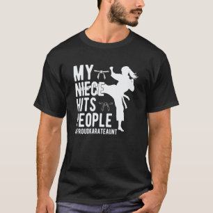 Camiseta Mi sobrina golpea a la gente orgullosa tía karate 