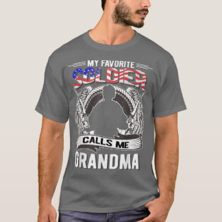 Camiseta Mi Soldado Favorito Me Llama Abuela Orgullosa Ejér