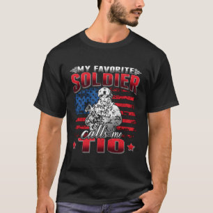 Camiseta Mi soldado favorito me llama militar de bandera es