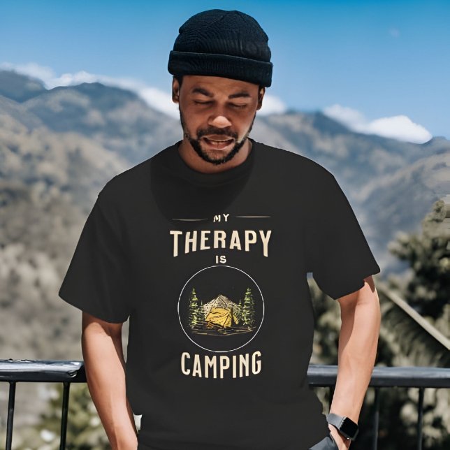 Camiseta Mi terapia es acampar (Subido por el creador)