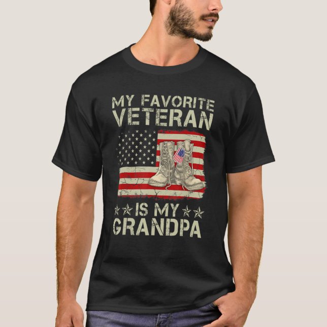 Camiseta Mi Veterano Favorito Es Mi Abuelo De Los Boots De  (Anverso)