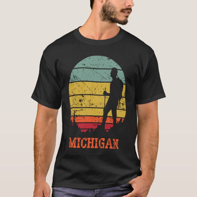 Camiseta Michigan Senderismo Vieja Retro Dolor de atardecer (Anverso)