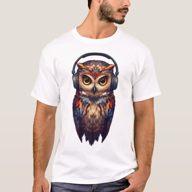 Camiseta Midnight Echo – Abstract Owl with Soul (Anverso)