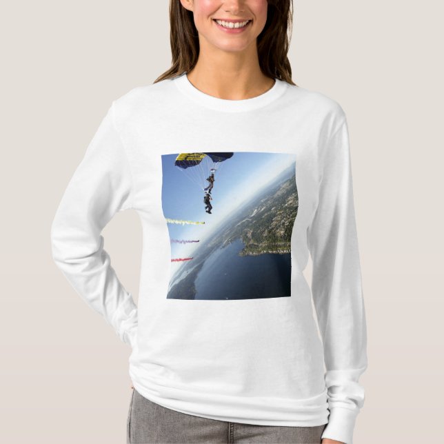 Camiseta Miembros del equipo de paracaídas de la Marina de  (Anverso)