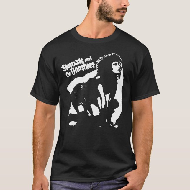 Camiseta Miembros siouxsie de color negro y arte banshees  (Anverso)