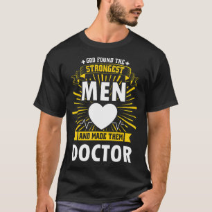 Camiseta Mientras Dios Encontró Al Hombre Más Fuerte Y Los