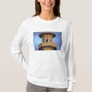 Camiseta Minarete de la mezquita Al-Majarra, Sharjah,