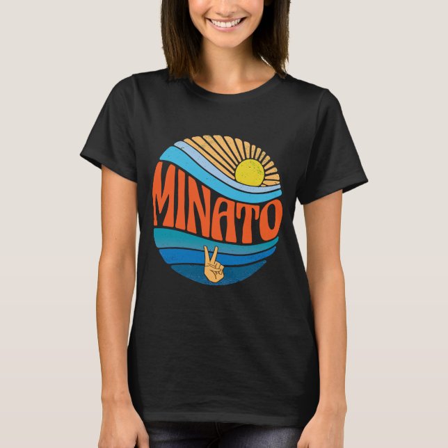Camiseta Minato Vintage Sunset Minato Groovy Tie Dye (Anverso)
