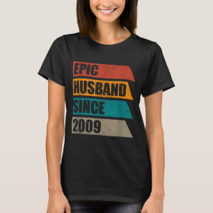 Camiseta Minimal Retro Estresado Épico Marido Desde