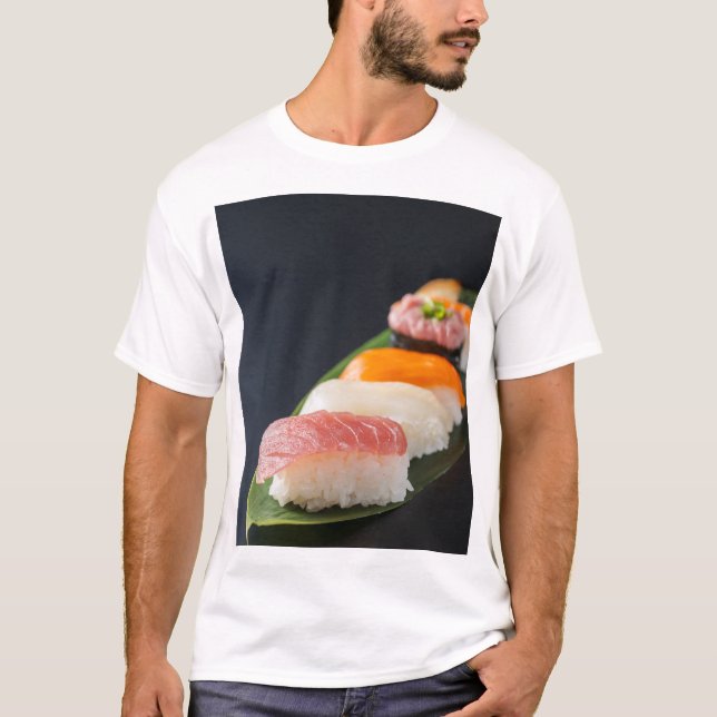 Camiseta Minimal Sushi – Japanese tranquility and perfectio (Anverso)