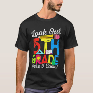 Camiseta Mira el gráfico de quinto grado de vuelta a la esc