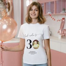 ¡Mira quién cumple 30! Foto moderna y elegante par