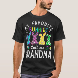 Camiseta Mis conejitos favoritos me llaman Abuela Bunny Egg