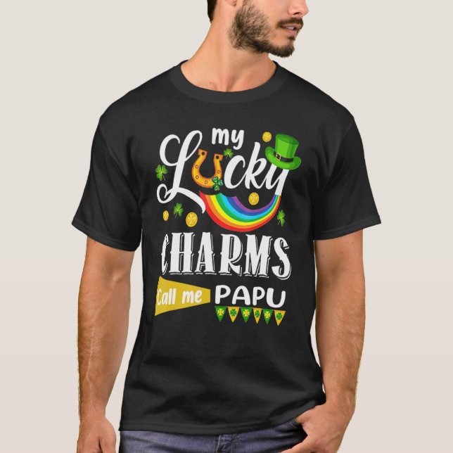Camiseta Mis Encantos Afortunados Me Llaman Papu St Patrick (Anverso)