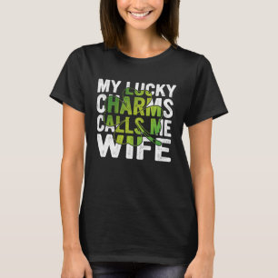 Camiseta Mis Lucky Charms Me Llaman Esposa Shamrock C