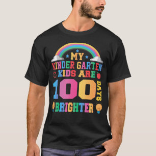 Camiseta Mis niños de kindergarten son 100 días de arcoiris