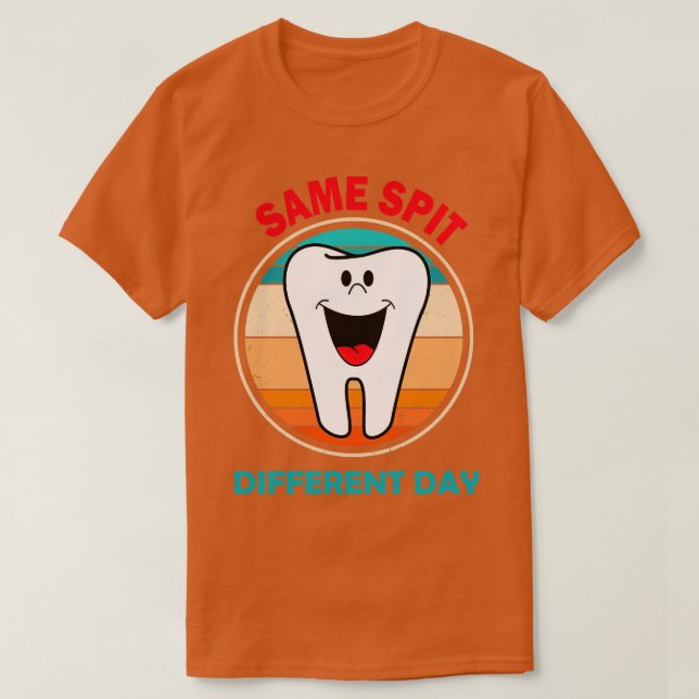 Camiseta Mismo Spit Día Diferente 2 (Diseño del anverso)