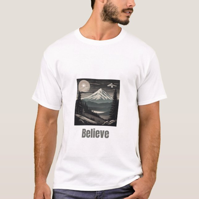 Camiseta Misterio de OVNI (Anverso)
