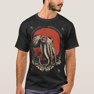 Camiseta Misterioso arte vintage de la creatura oceánica