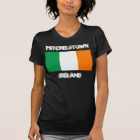 Mitchelstown, Irlanda con bandera irlandesa