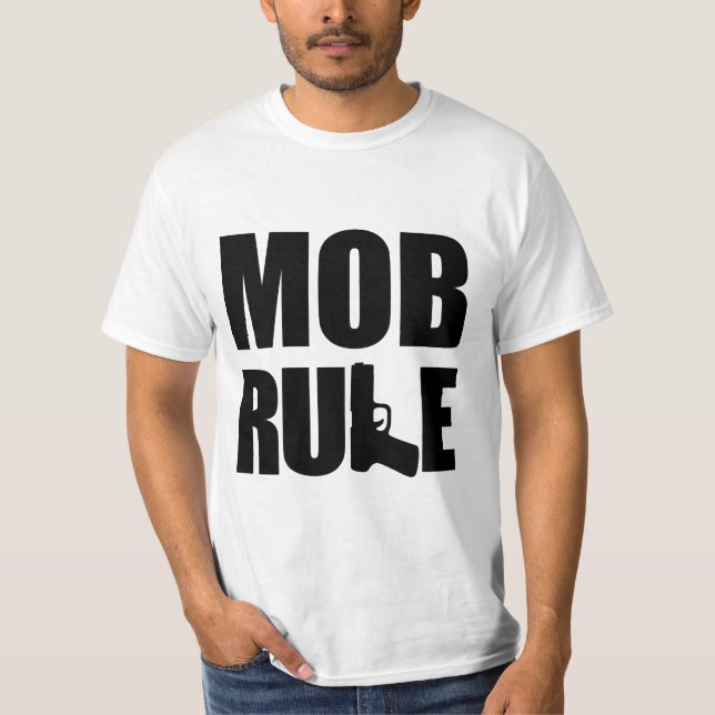 Camiseta Mob Rule Hand Gun (Anverso)