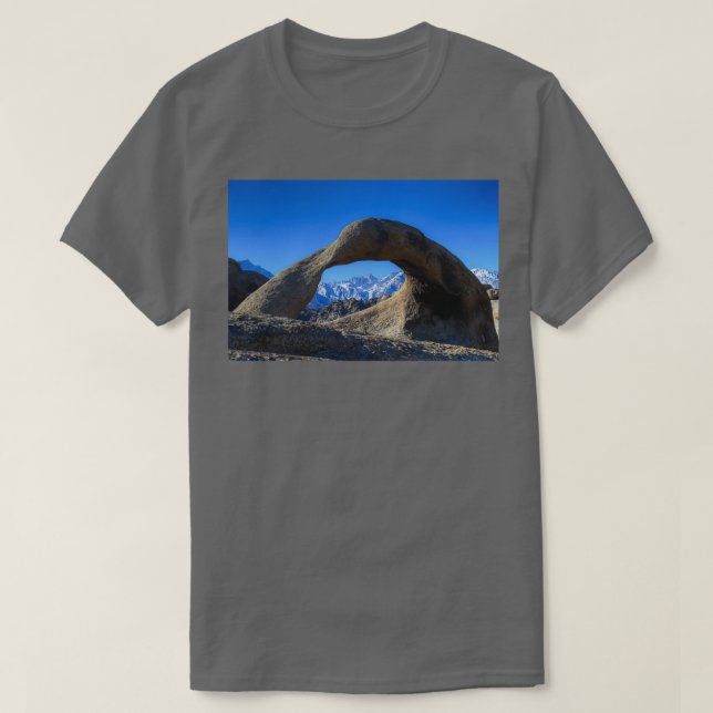 Camiseta Mobius Arch California (Diseño del anverso)