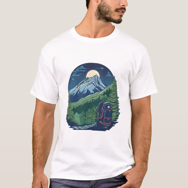 Camiseta Mochila De Aventura Bajo Montañas Montañosas (Anverso)