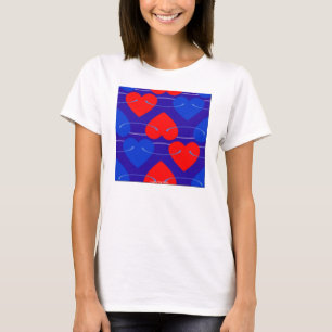 CAMISETA MODA FEMENINA - CORAZONES ROJOS Y AZULES SOBRE BLA