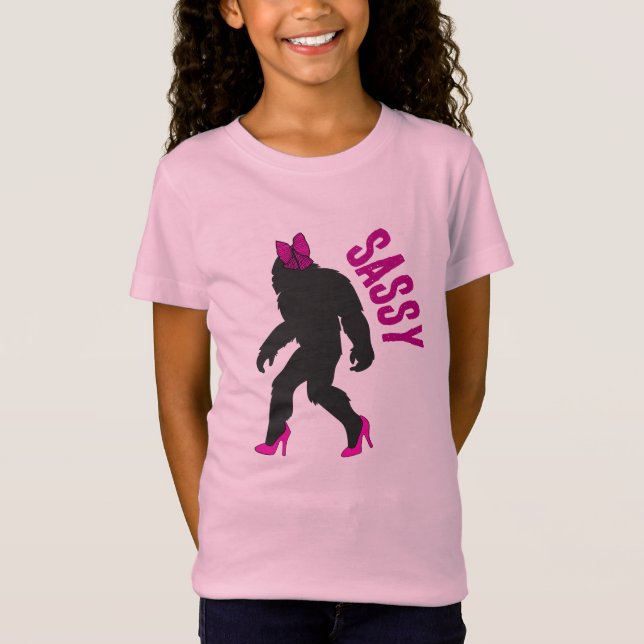 Camiseta Moda Sassy Sasquatch (pie grande) (Anverso)