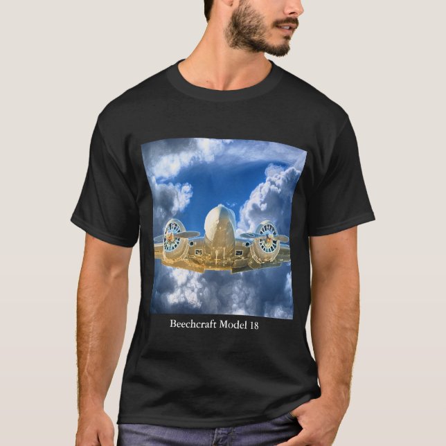 Camiseta Modelo 18 de Beechcraft que vuela arriba (Anverso)