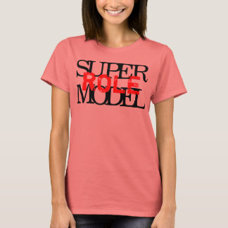 Camiseta Modelo de rol superpuesto