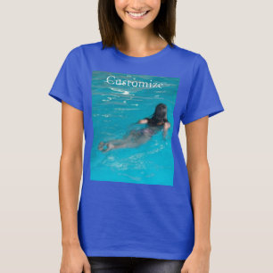 Camiseta Modelo femenino de natación Thunder_Cove