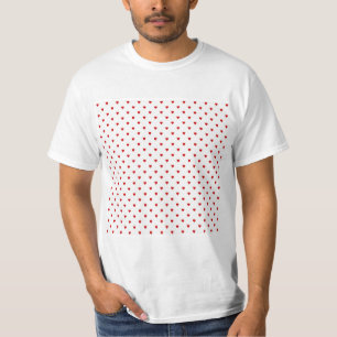 Camiseta Modelo rojo de los corazones en un fondo blanco