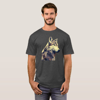 Camiseta Modern Wilderness: Abstract Geometric Wolf Design