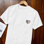 Camiseta Moderna y simple foto de Mascota de la placa de Pe<br><div class="desc">Este diseño simple y clásico está compuesto por tipografía de la síspera y agrega una foto personalizado.</div>