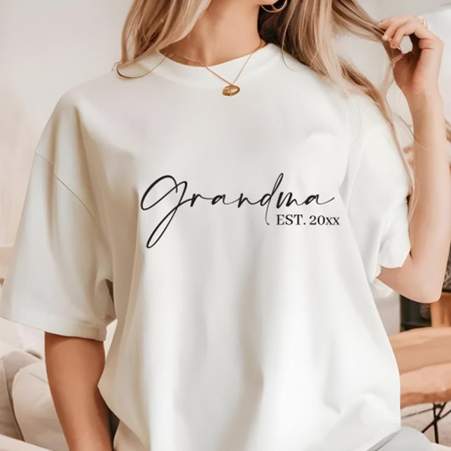 Camiseta ModernMinimalist Grandma EST (Subido por el creador)