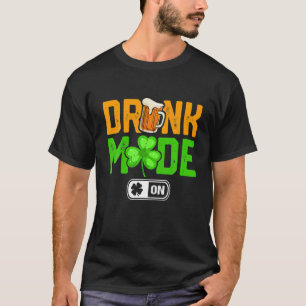 Camiseta Modo de bebida Squad de bebidas del Día de San Pat
