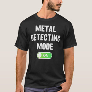Camiseta Modo De Detección metalizado En El Deto De Caza De