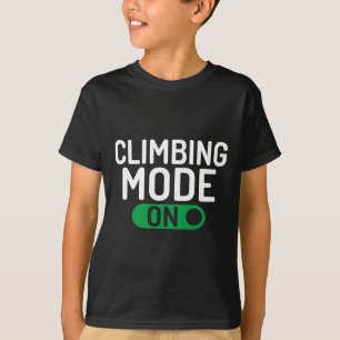 Camiseta Modo de escalada en escalador de roca de árbol