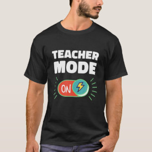 Camiseta Modo docente sobre profesora divertida en aula