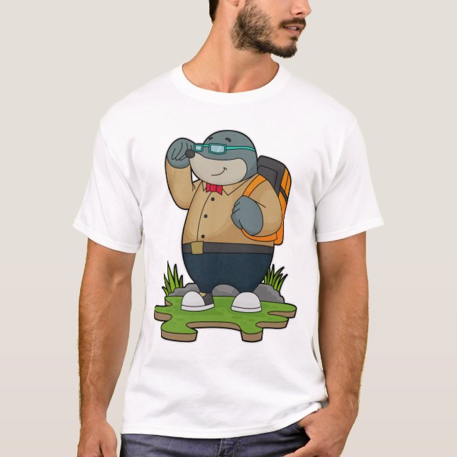 Camiseta Mole as Hiker con mochila (Anverso)