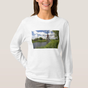 Camiseta Molino de viento a lo largo de un canal al este de