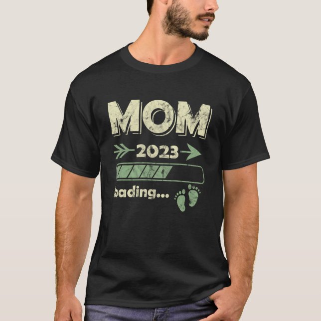 Camiseta Mom 2023 Loading Green Arrow Foot (Anverso)
