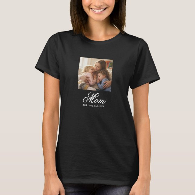 Camiseta Mom Established Black Elegant Script Photo (Anverso)