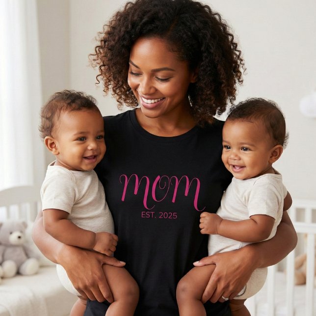 Camiseta Mom Established New Mom Gift T-Shirt (Subido por el creador)