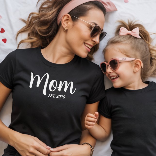 Camiseta Mom Established New Mother Gift (Mom Established New Mom Gift new mom first time mothers day )