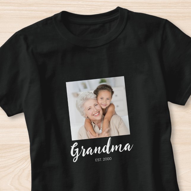 Camiseta Mom Established Script Photo  (Subido por el creador)
