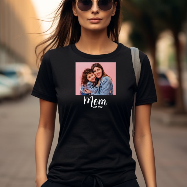 Camiseta Mom Established Script Photo  (established mom mothers day womens shirts mommy new mother first time mom)