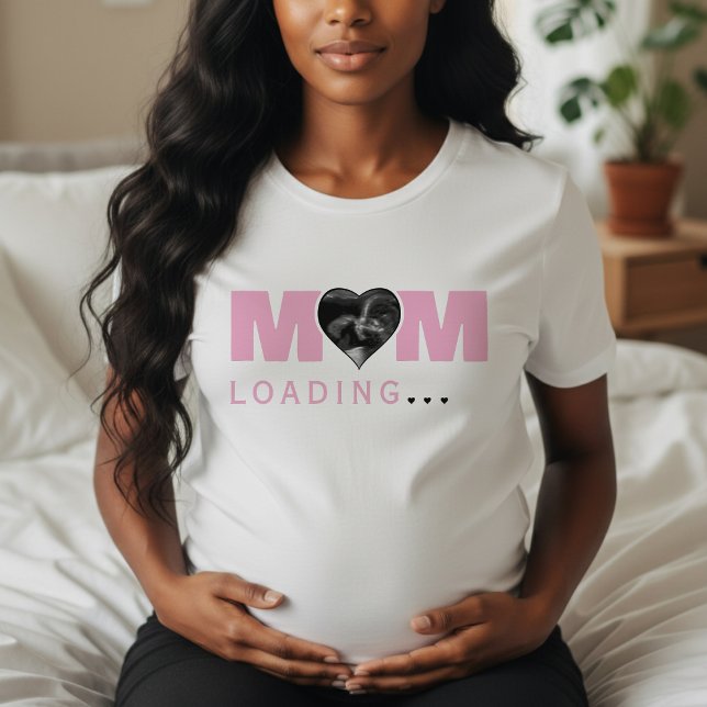 Camiseta Mom Loading Heart Photo Ultrasound Baby Shower (Subido por el creador)