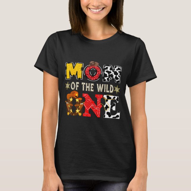 Camiseta Mom Of The Wild One 1st Birthday Boy Western Cowbo (Anverso)